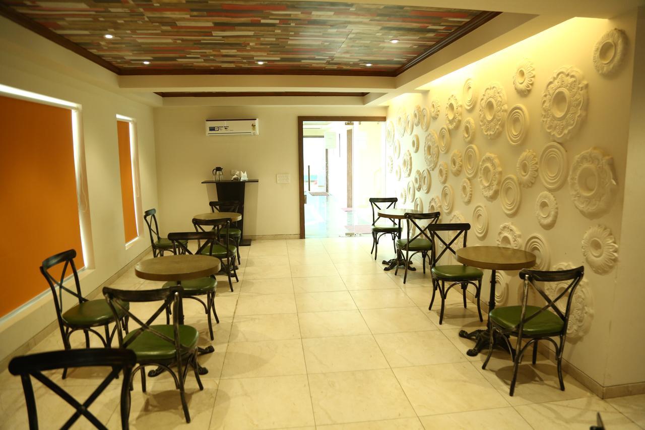 Home-Like Infinity Resort Vrindāvan 외부 사진